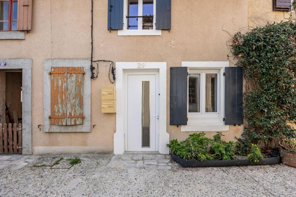 Maison Atypique Dans Circulade Bram Exterior photo
